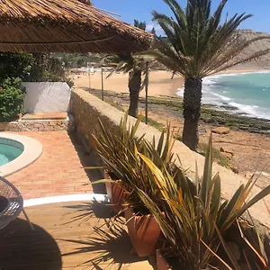 https://beach-front-waterside-apartment.hotelaalgarve.com